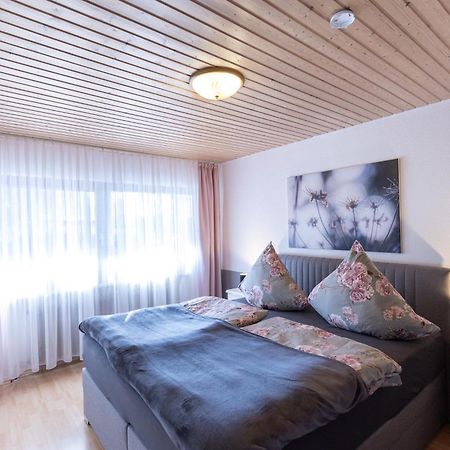 Ferienwohnung ELW, sep. Eingang, überdachte Terrasse, nähe Backnang Althutte Exterior foto