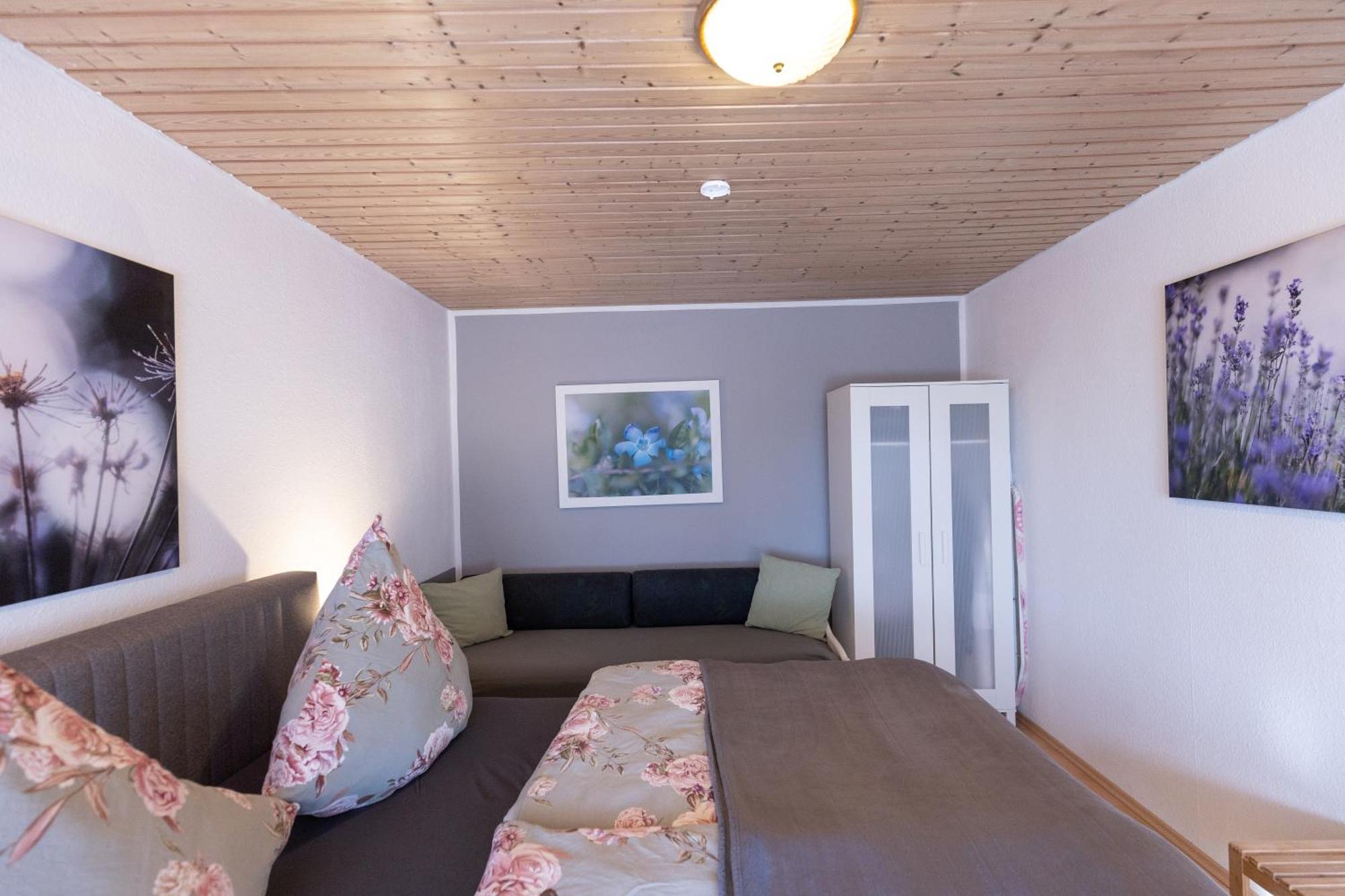 Ferienwohnung ELW, sep. Eingang, überdachte Terrasse, nähe Backnang Althutte Exterior foto