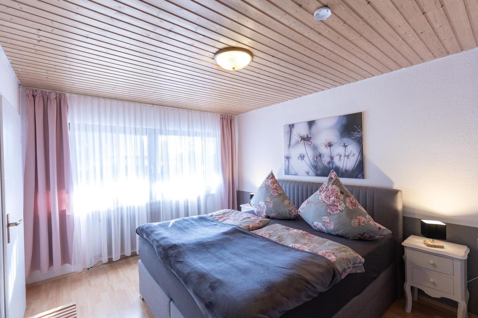 Ferienwohnung ELW, sep. Eingang, überdachte Terrasse, nähe Backnang Althutte Exterior foto