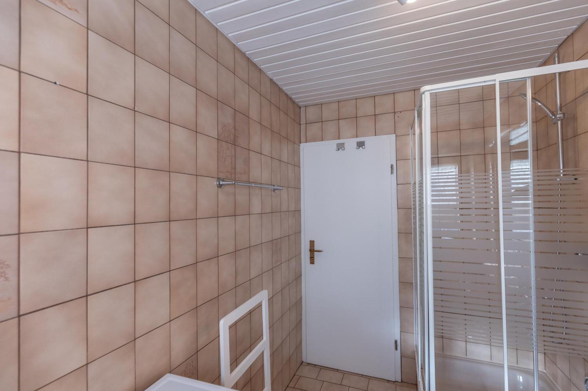 Ferienwohnung ELW, sep. Eingang, überdachte Terrasse, nähe Backnang Althutte Exterior foto