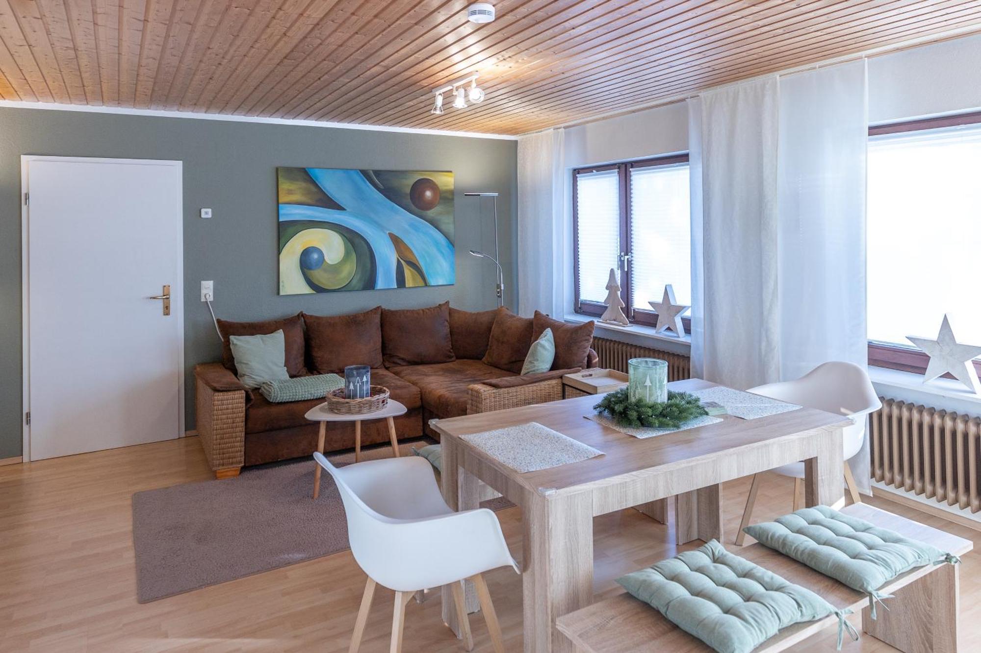 Ferienwohnung ELW, sep. Eingang, überdachte Terrasse, nähe Backnang Althutte Exterior foto
